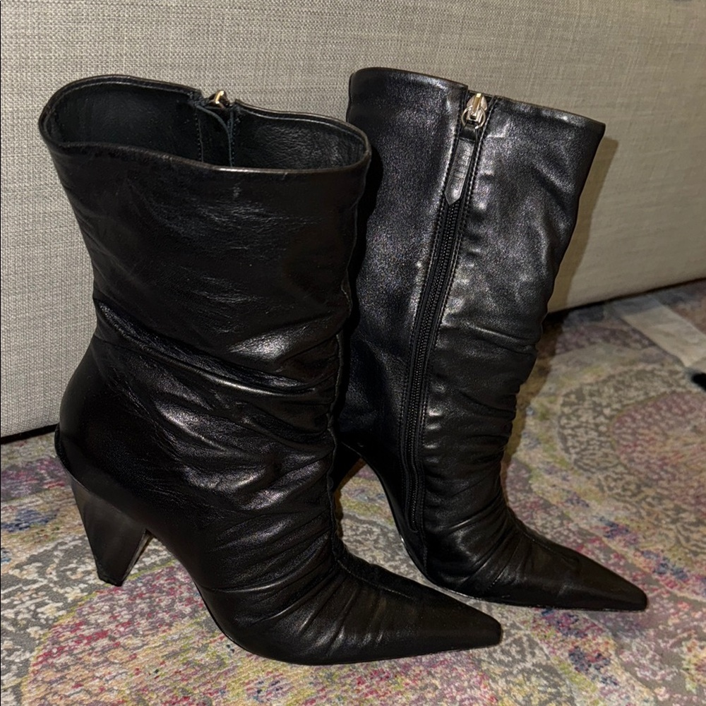 Elegant Black Leather Women's Boots